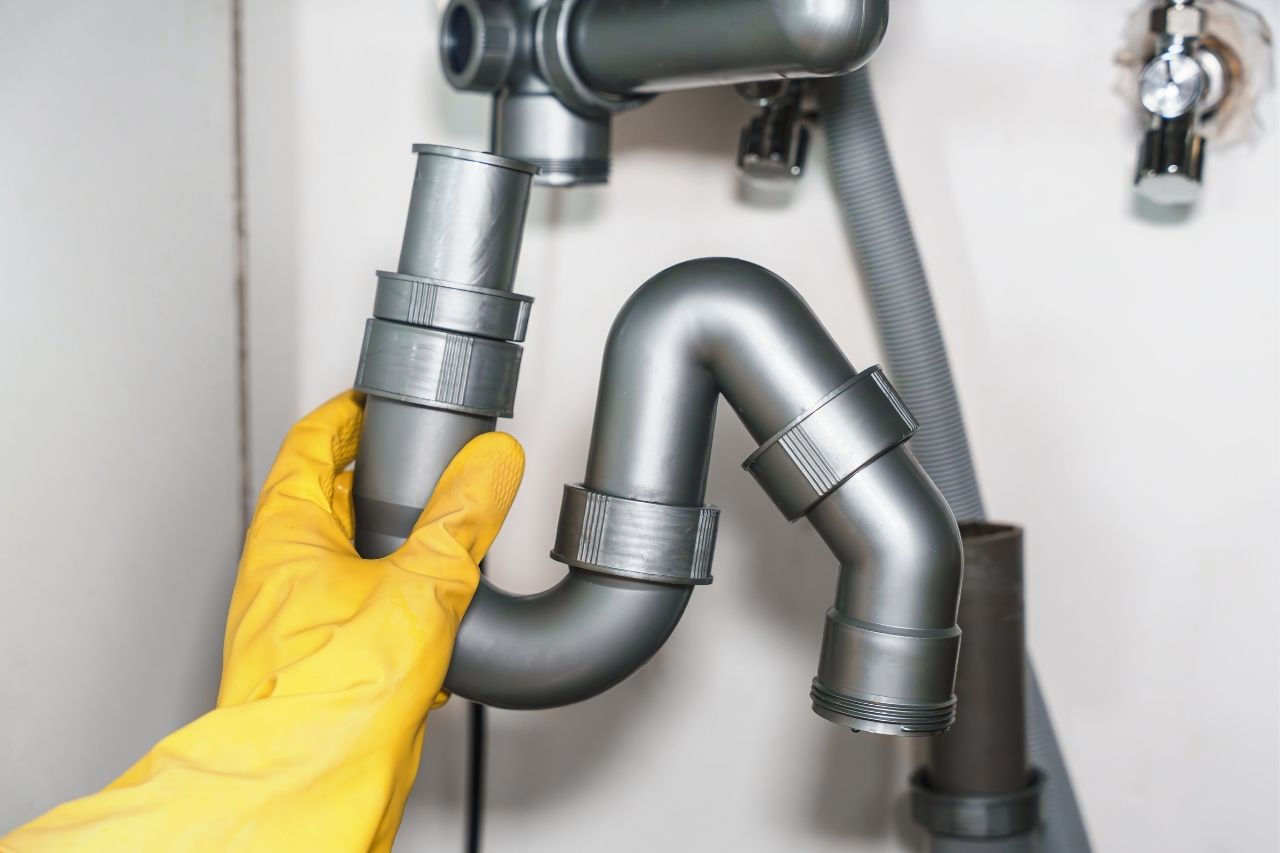 ⁠toilet / drainage smelly / odor / stinky